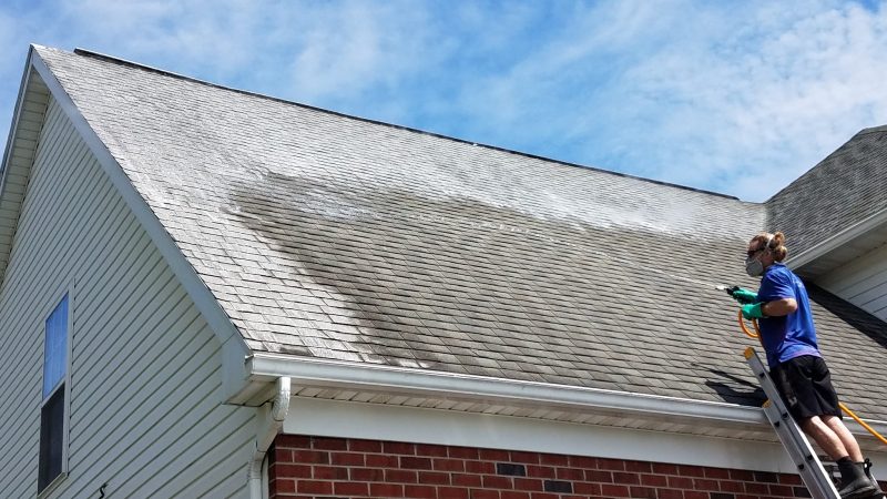 Roof Cleaning in Folly Beach SC